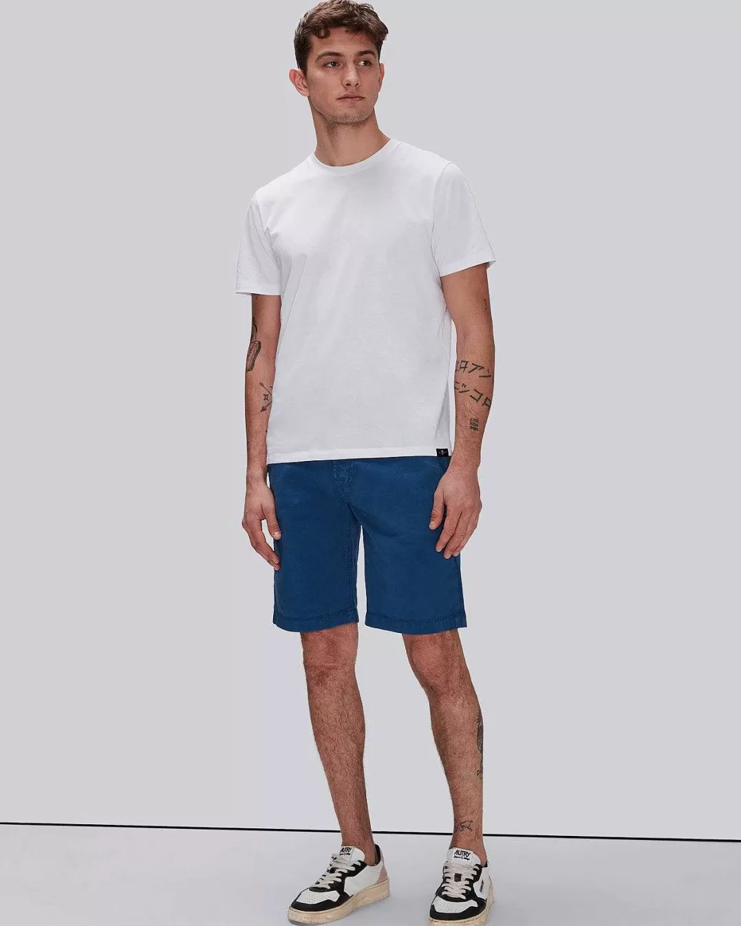 7 For All Mankind Shorts Et Pantalons*Short Chino En Serge Airweft Fond Marin